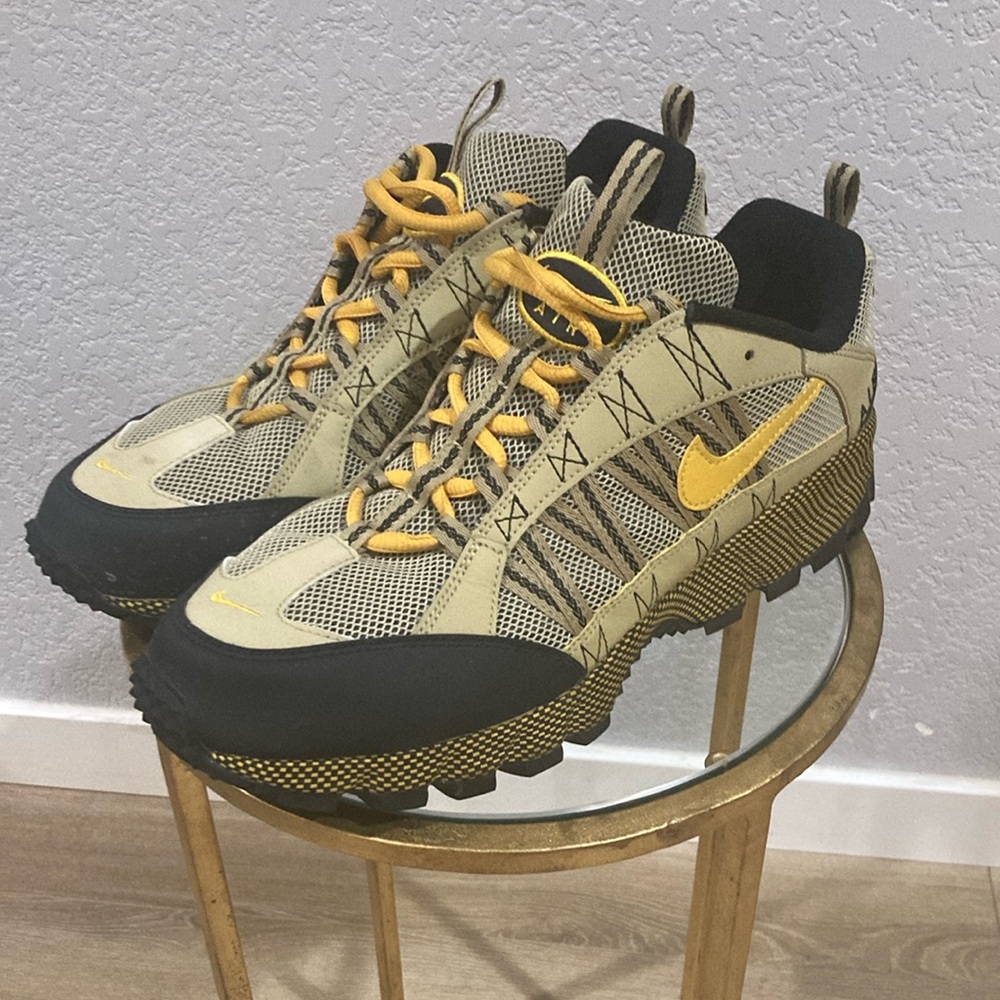 Nike Air Humara